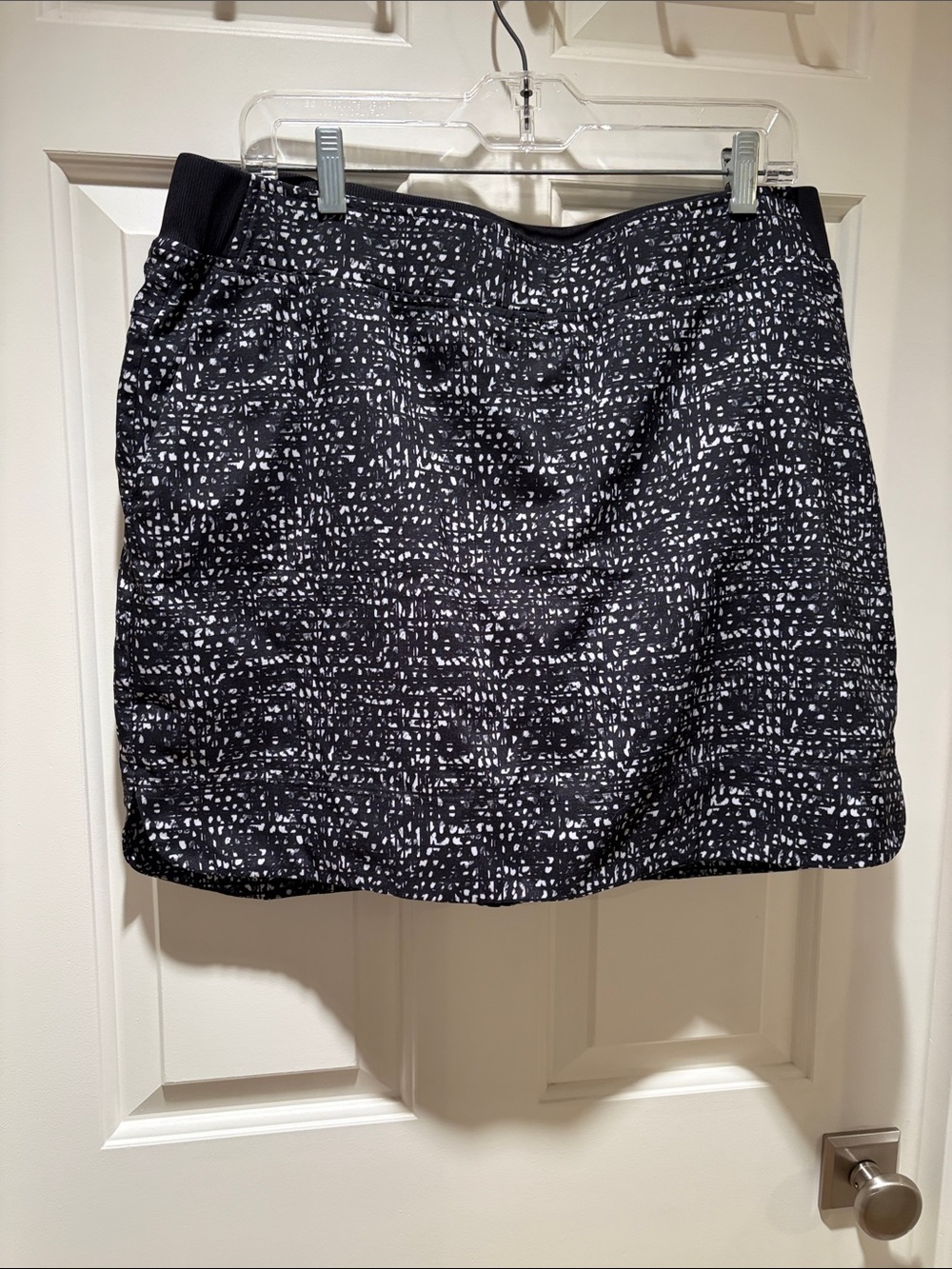Black & White Printed Women’s Skort